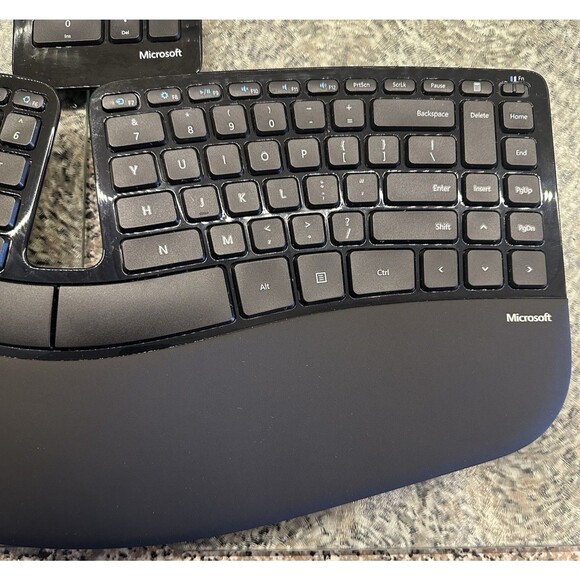 Microsoft Sculpt Ergonomic Keyboard Surface Edition 1559 + Number Pad No Dongle - Picture 3 of 9